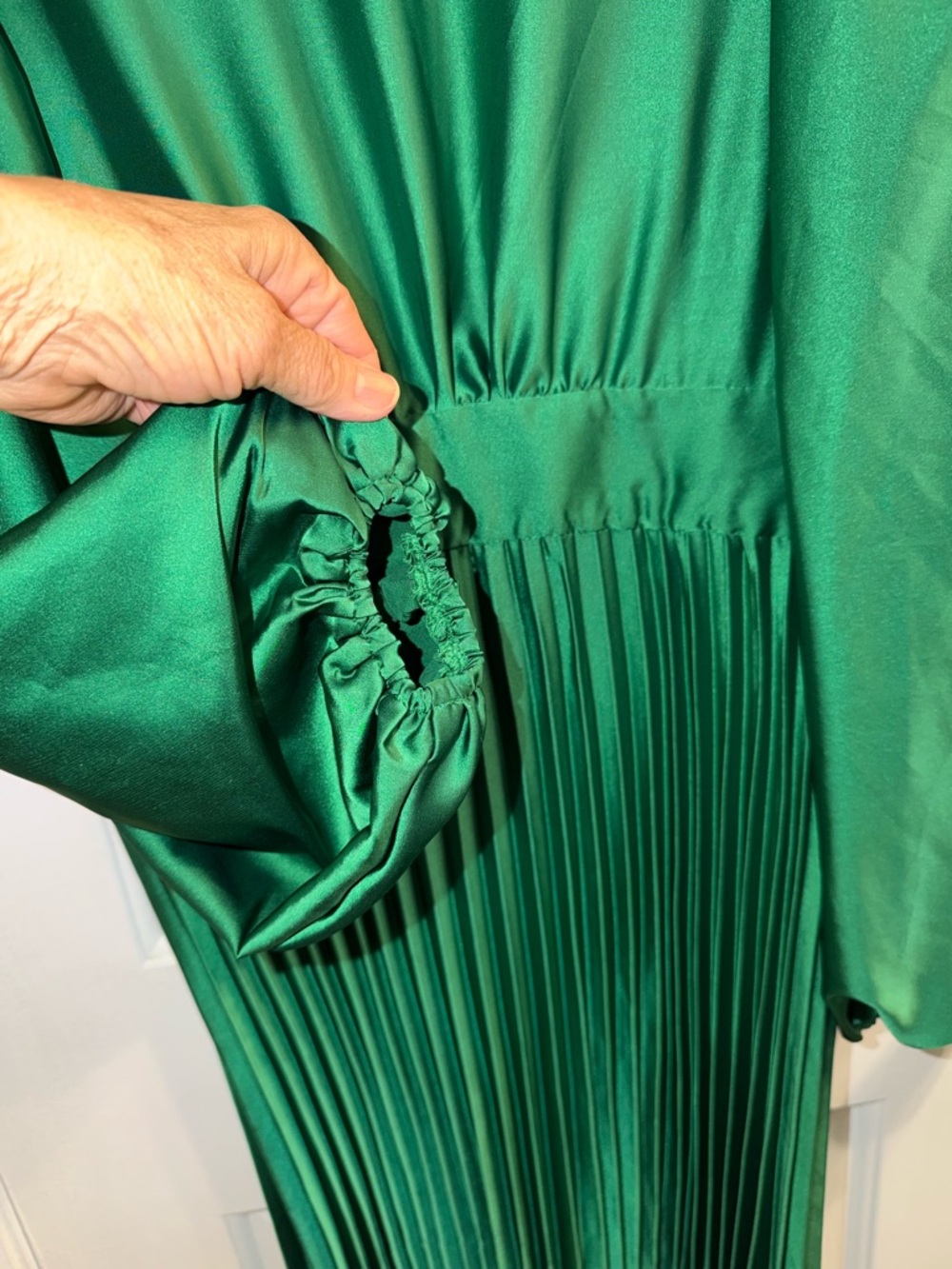 SOLD SHEIN Green Satin Pleated V-Neck Maxi Dress - Picture 5 of 8